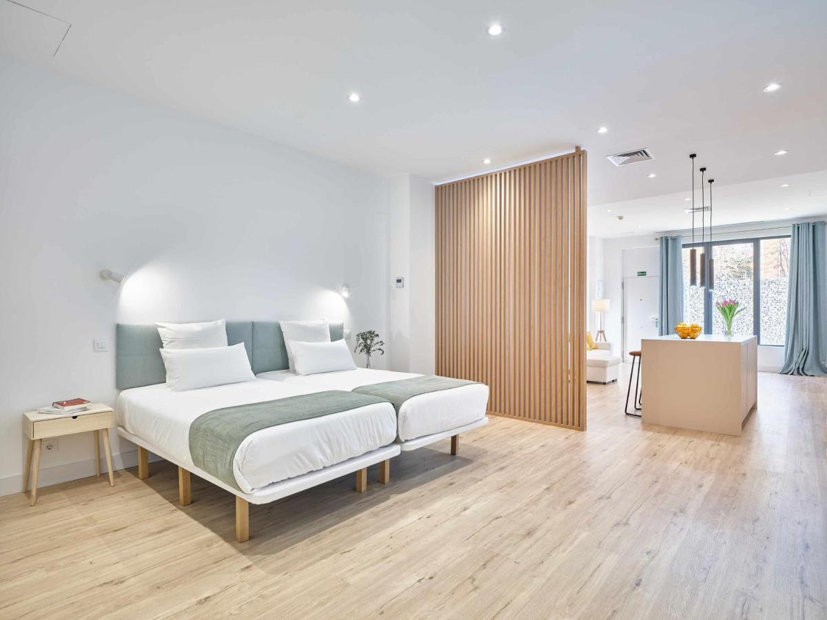 Paseo Suites Hotel Мадрид Екстериор снимка