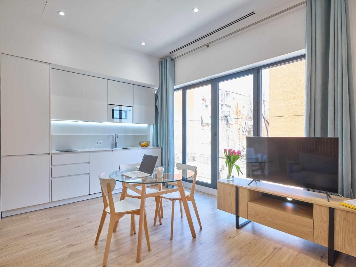 Paseo Suites Hotel Мадрид Стая снимка
