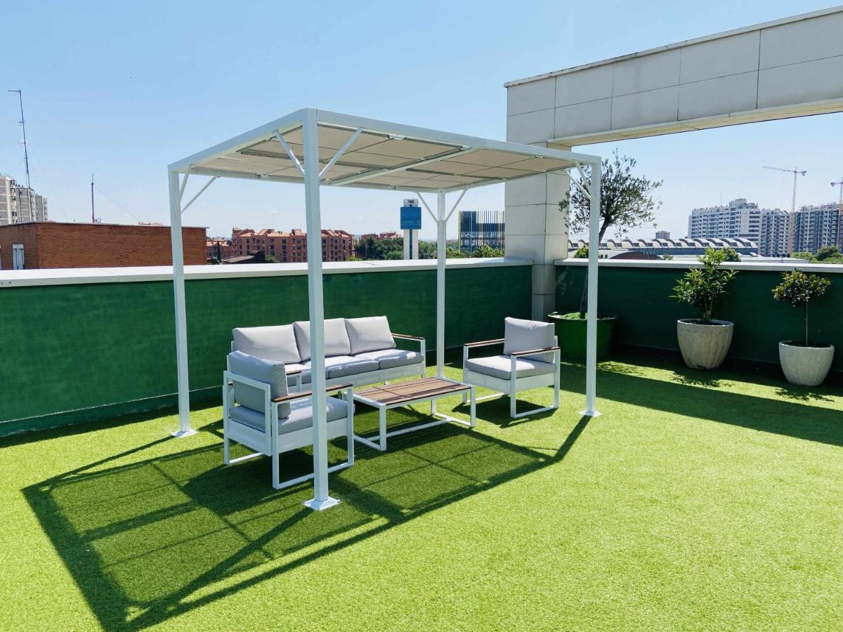 Paseo Suites Hotel Мадрид Екстериор снимка